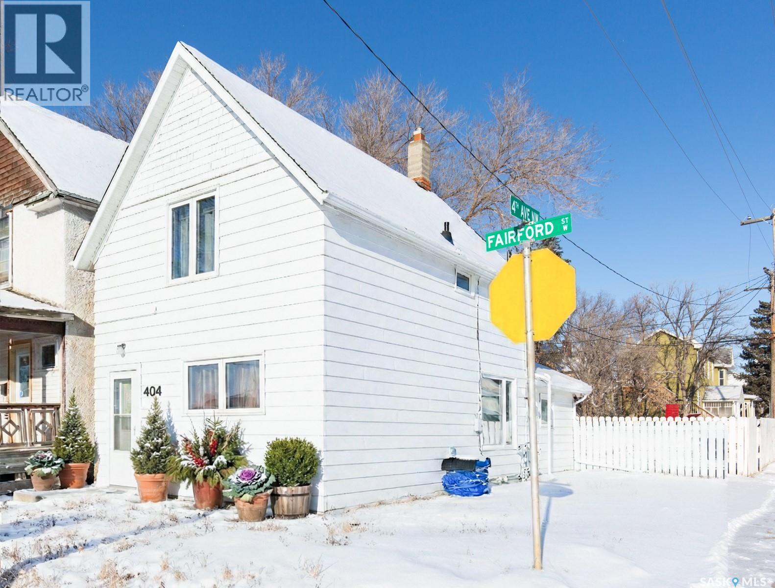 404 Fairford STREET W, Moose Jaw, Saskatchewan