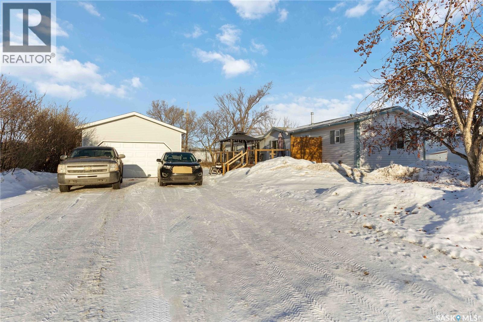 404 Walter Scott AVENUE, Hanley, Saskatchewan