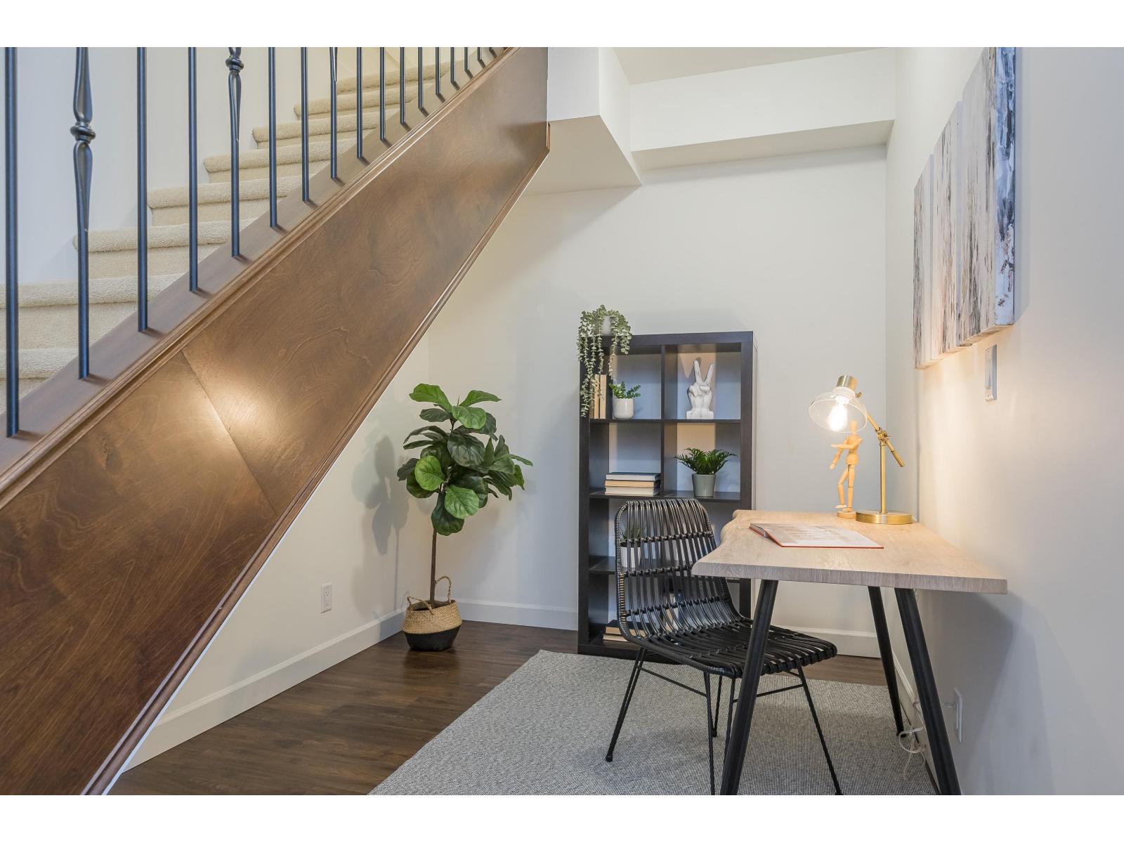 592 8288 207a Street, Langley, British Columbia  V2Y 0L2 - Photo 4 - R3081260