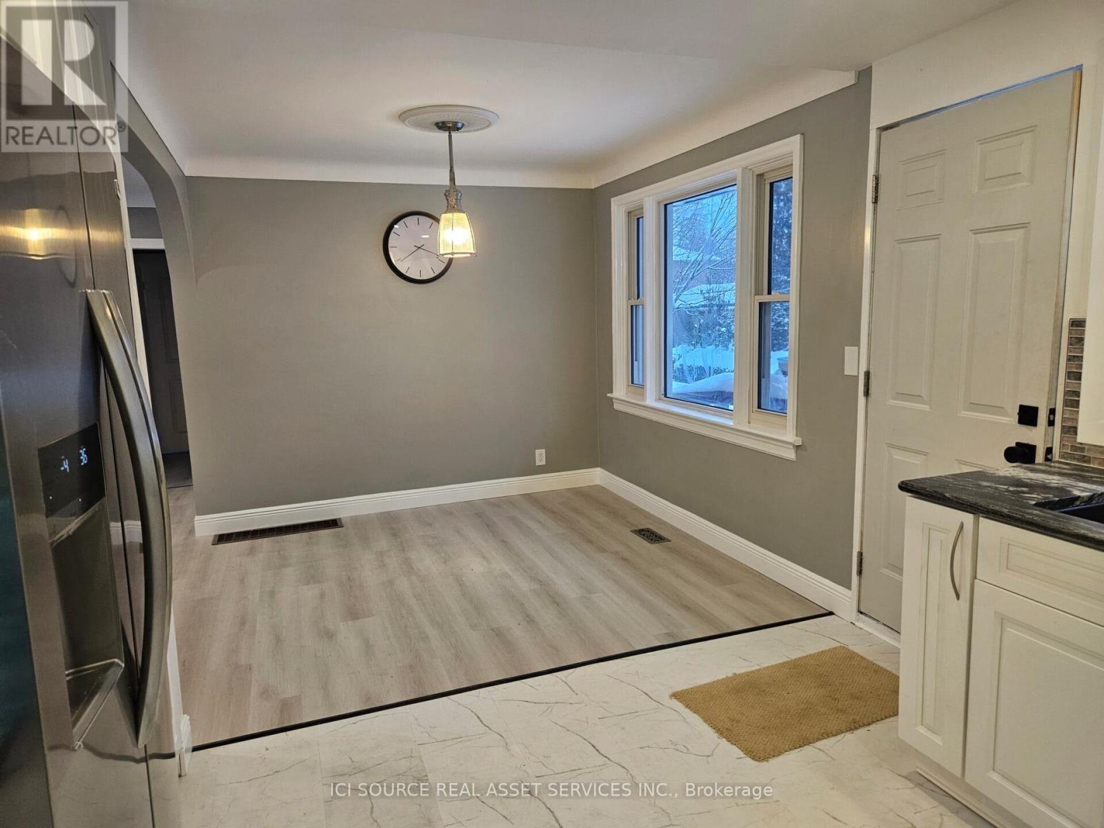 52 SPEEDVALE AVENUE W, guelph (exhibition park), Ontario