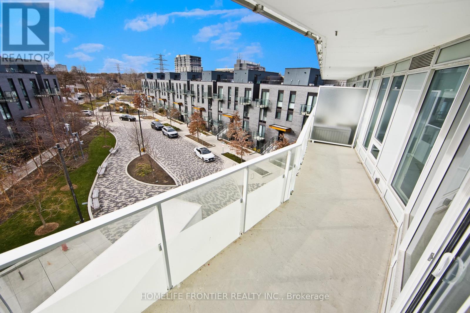 301 - 20 Brin Drive, Toronto, Ontario  M8X 0B2 - Photo 12 - W12675368