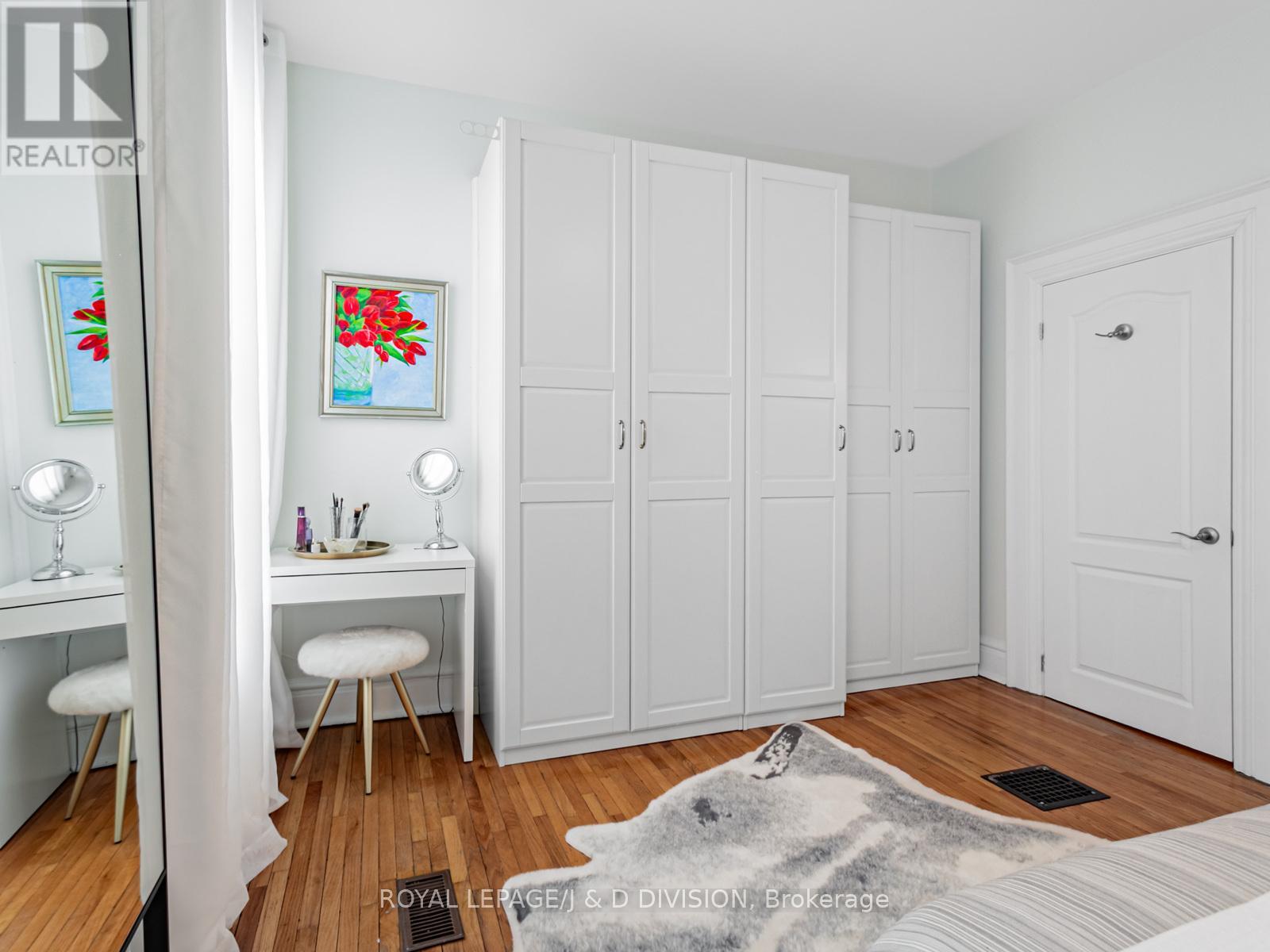 329 Indian Road Crescent, Toronto, Ontario  M6P 2G9 - Photo 15 - W12717044