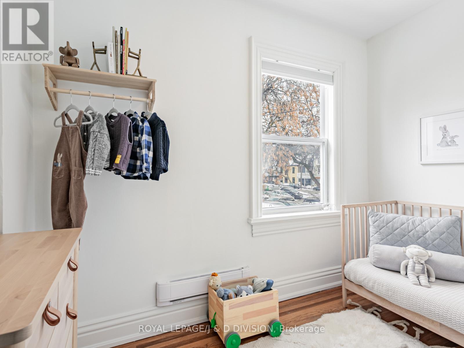 329 Indian Road Crescent, Toronto, Ontario  M6P 2G9 - Photo 17 - W12717044