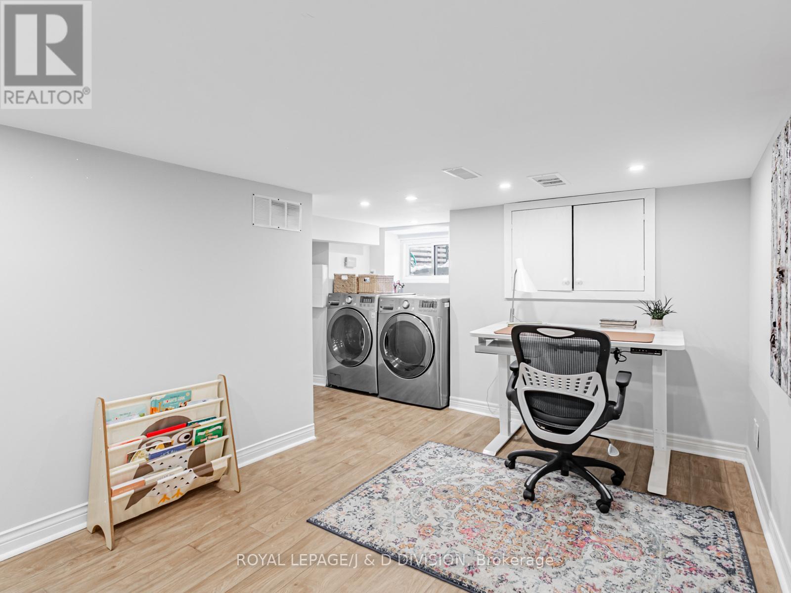 329 Indian Road Crescent, Toronto, Ontario  M6P 2G9 - Photo 22 - W12717044