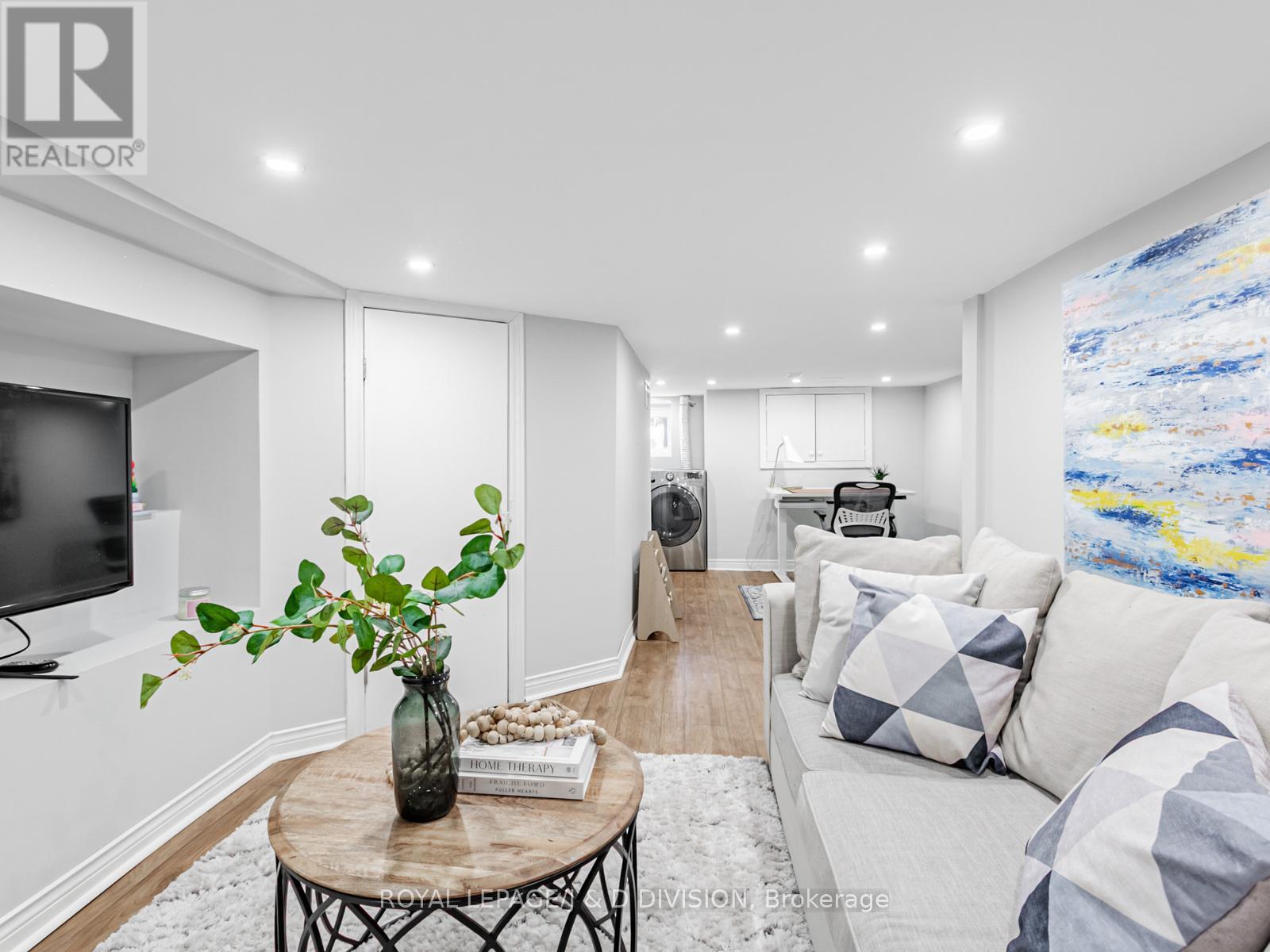 329 Indian Road Crescent, Toronto, Ontario  M6P 2G9 - Photo 21 - W12717044