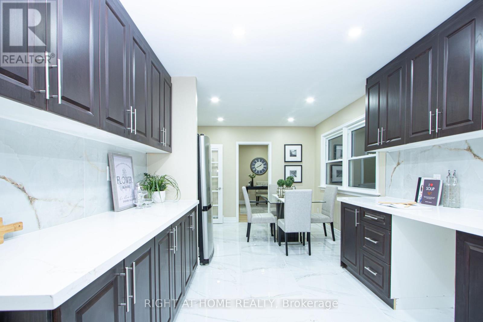 26 Wychwood Park, London North, Ontario  N6G 1R5 - Photo 13 - X12710968