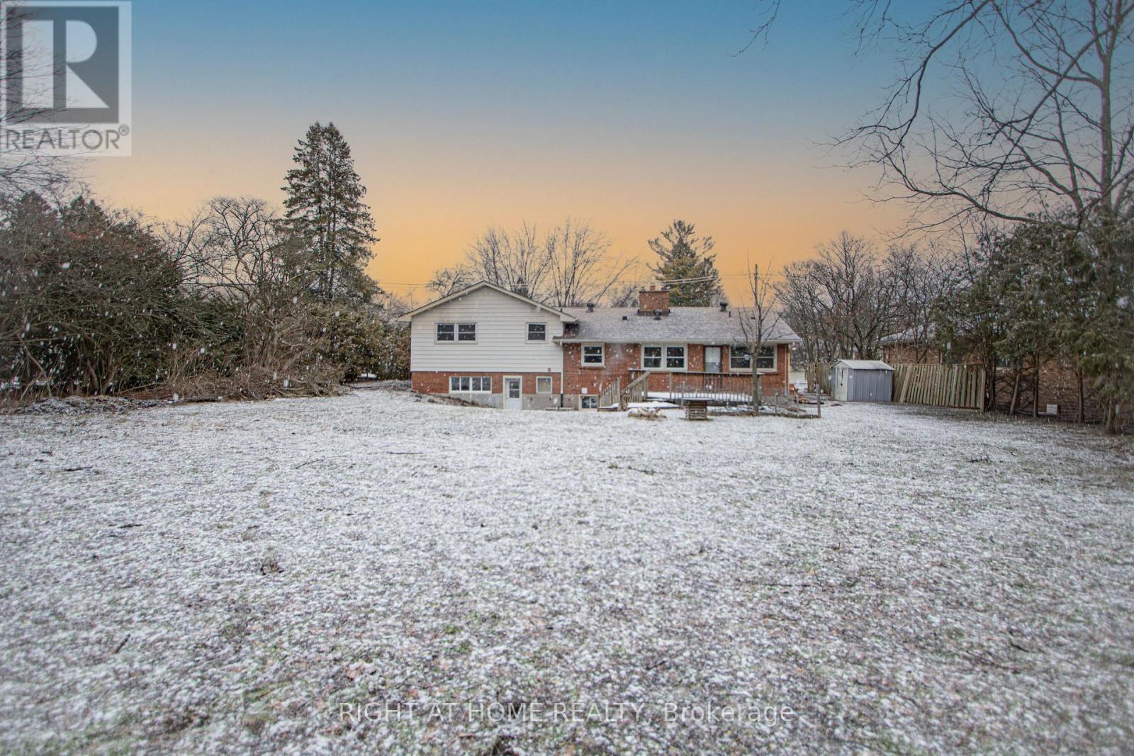 26 Wychwood Park, London North, Ontario  N6G 1R5 - Photo 50 - X12710968