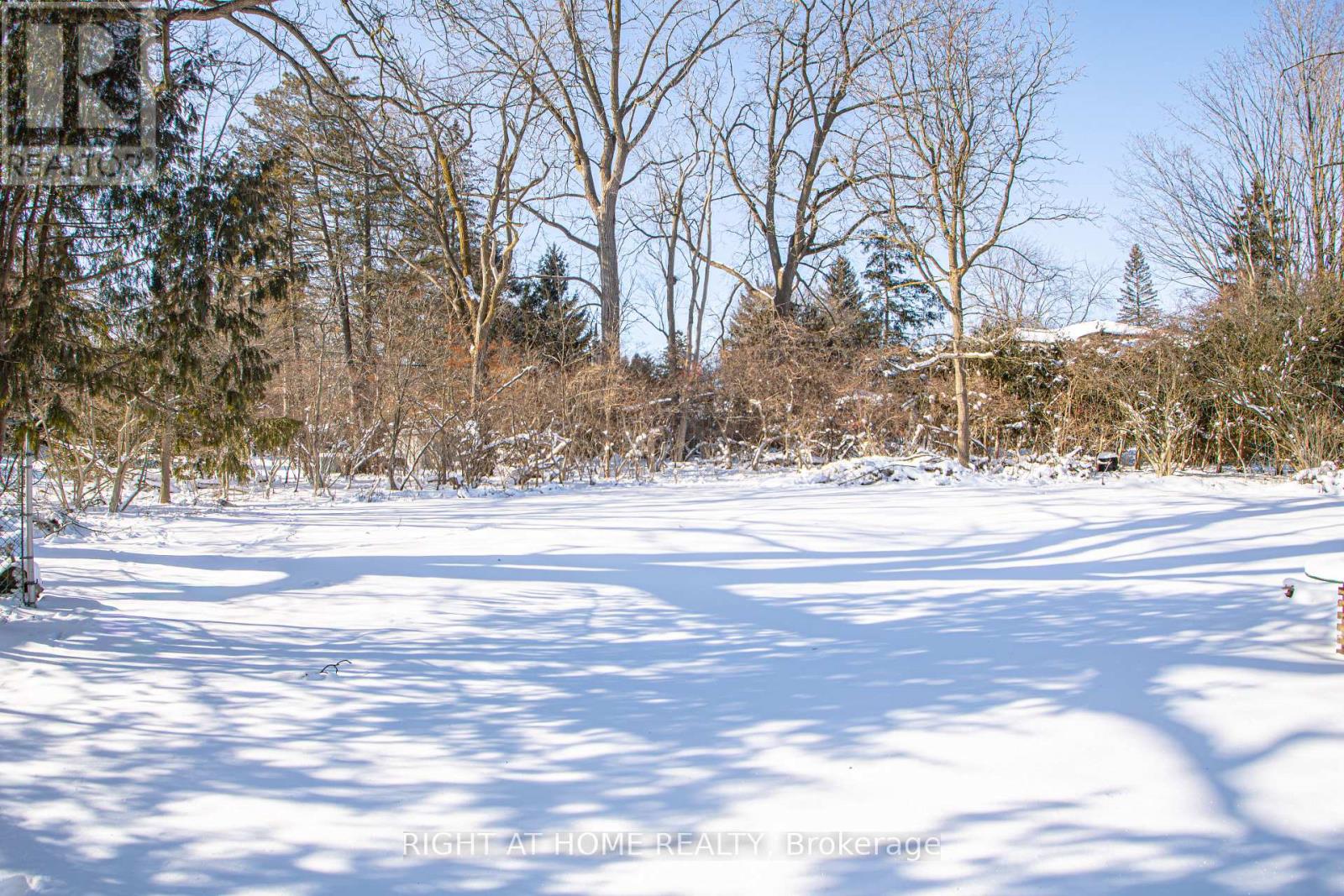 26 Wychwood Park, London North, Ontario  N6G 1R5 - Photo 48 - X12710968