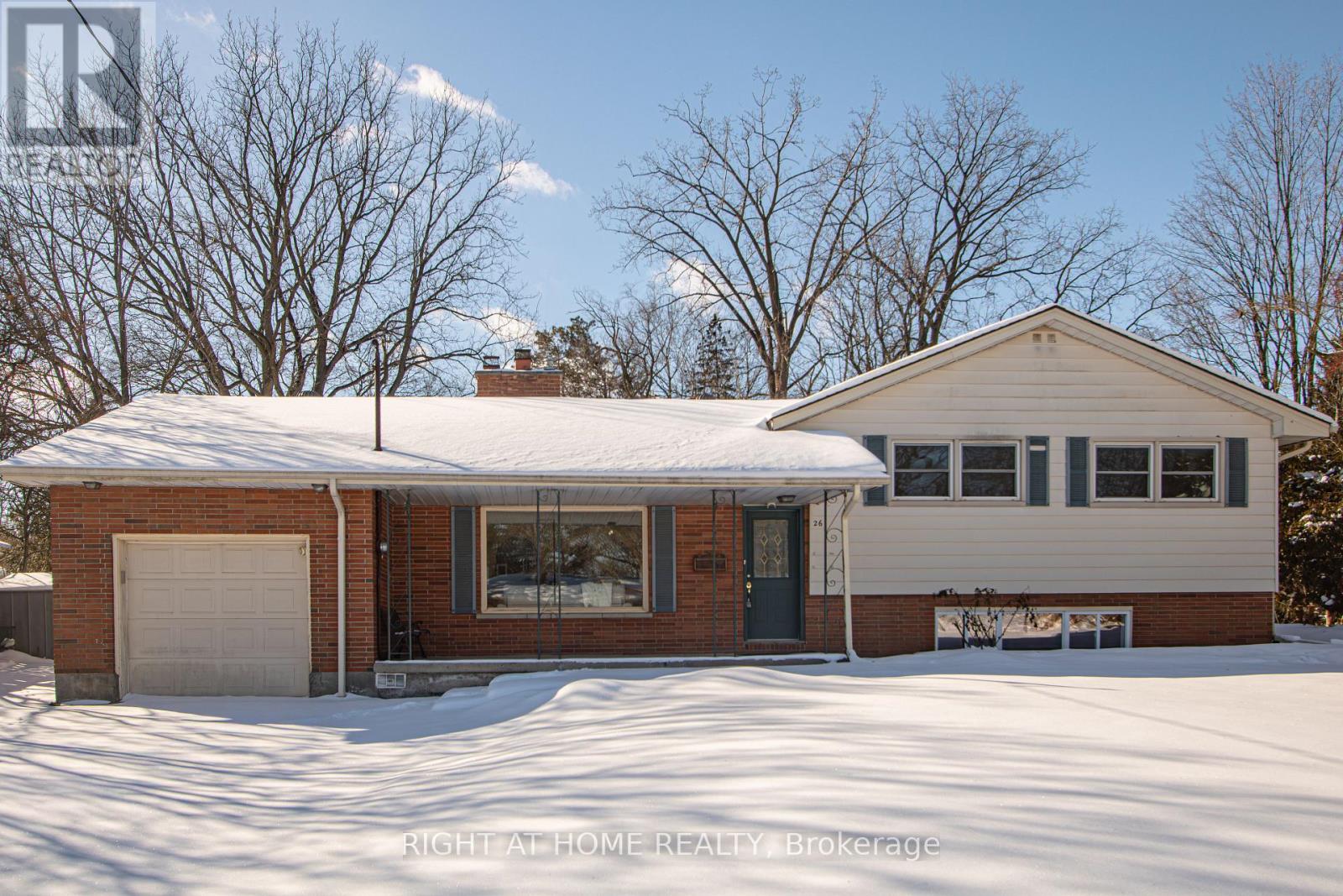 26 Wychwood Park, London North, Ontario  N6G 1R5 - Photo 4 - X12710968