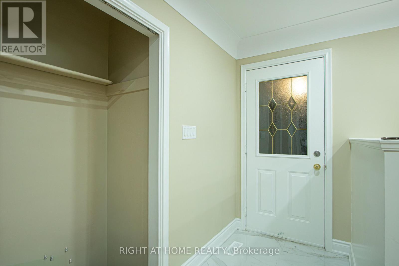 26 Wychwood Park, London North, Ontario  N6G 1R5 - Photo 6 - X12710968