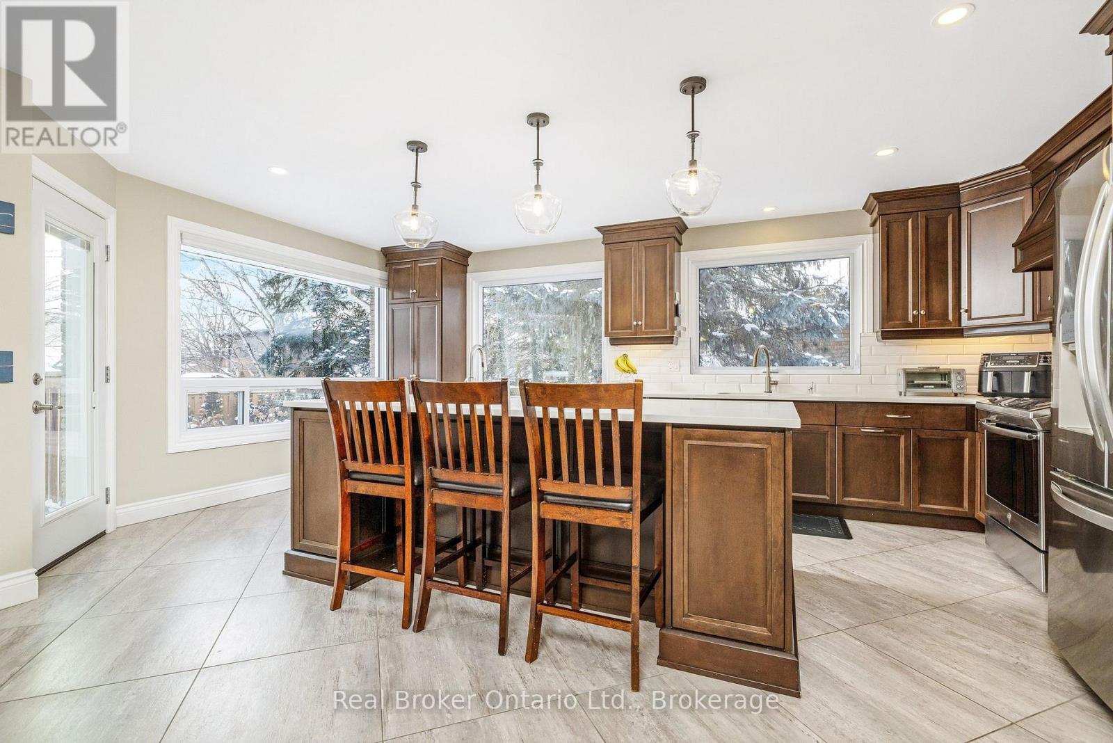 6 Mulberry Court, Guelph, Ontario  N1C 1A6 - Photo 14 - X12717430