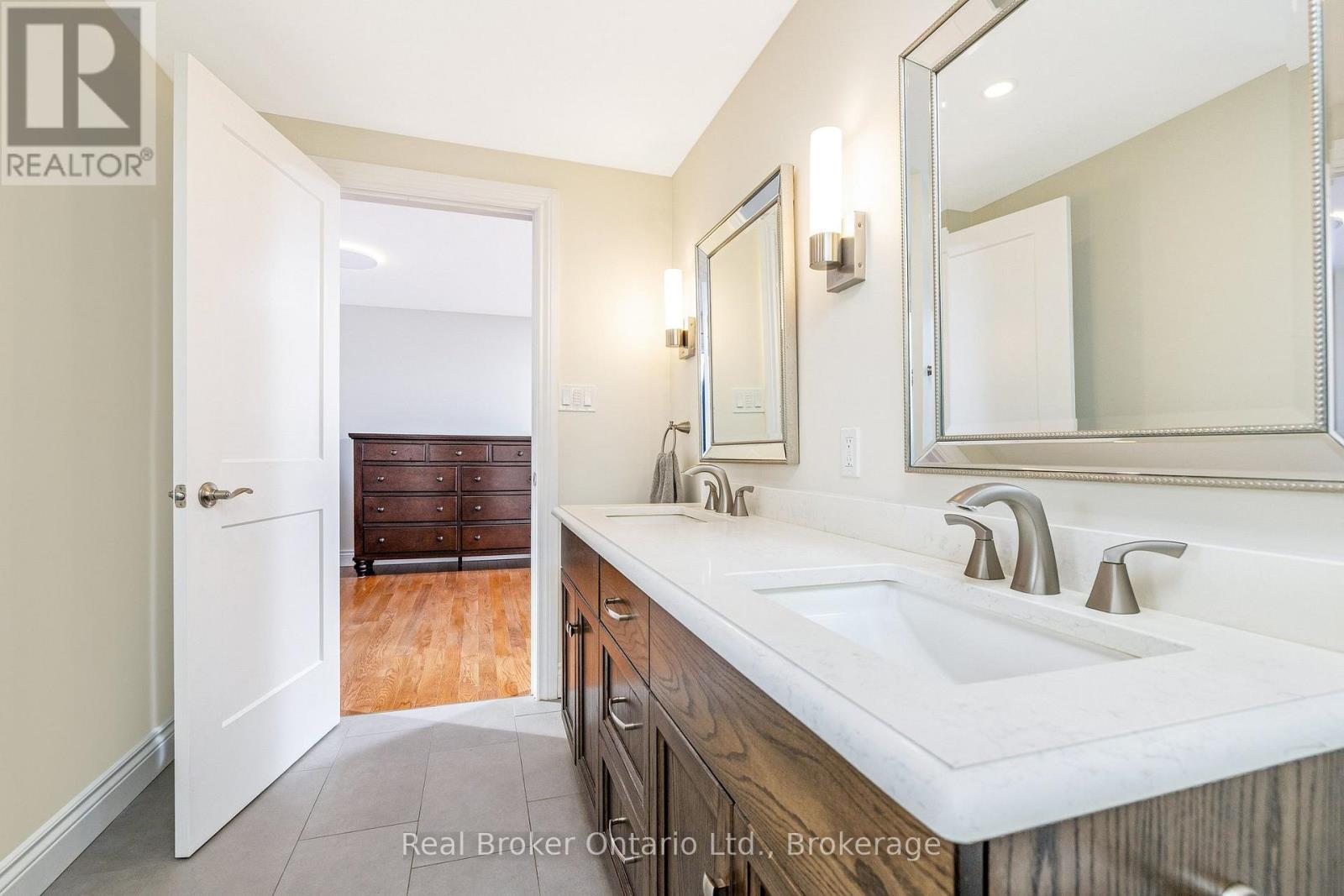 6 Mulberry Court, Guelph, Ontario  N1C 1A6 - Photo 32 - X12717430