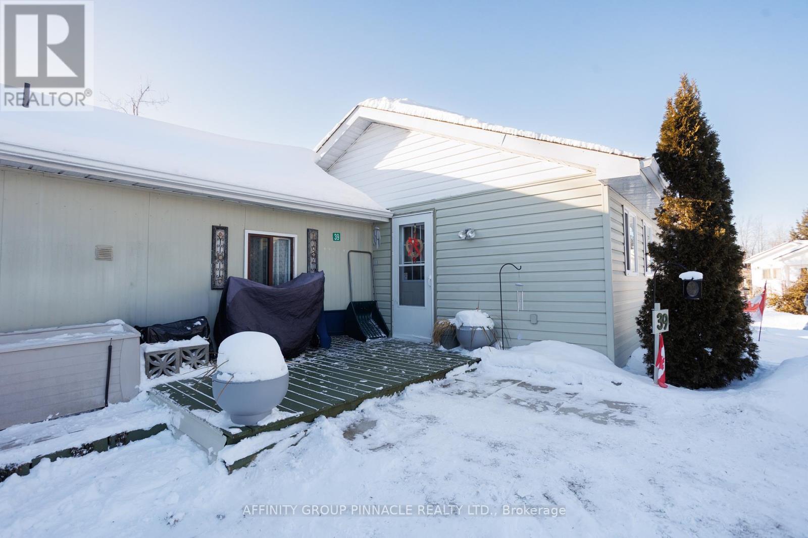39 Ash Loop Street, Kawartha Lakes, Ontario  K9V 0K1 - Photo 4 - X12717424