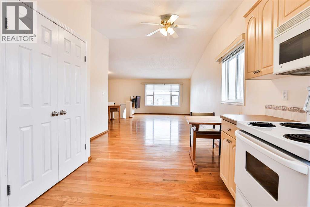 4622 Miners Road, Coalhurst, Alberta  T0L 0V0 - Photo 4 - A2271155