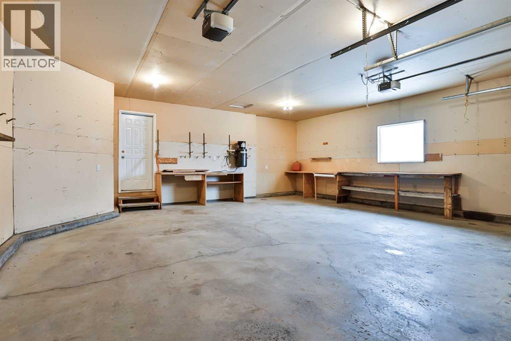 4622 Miners Road, Coalhurst, Alberta  T0L 0V0 - Photo 23 - A2271155