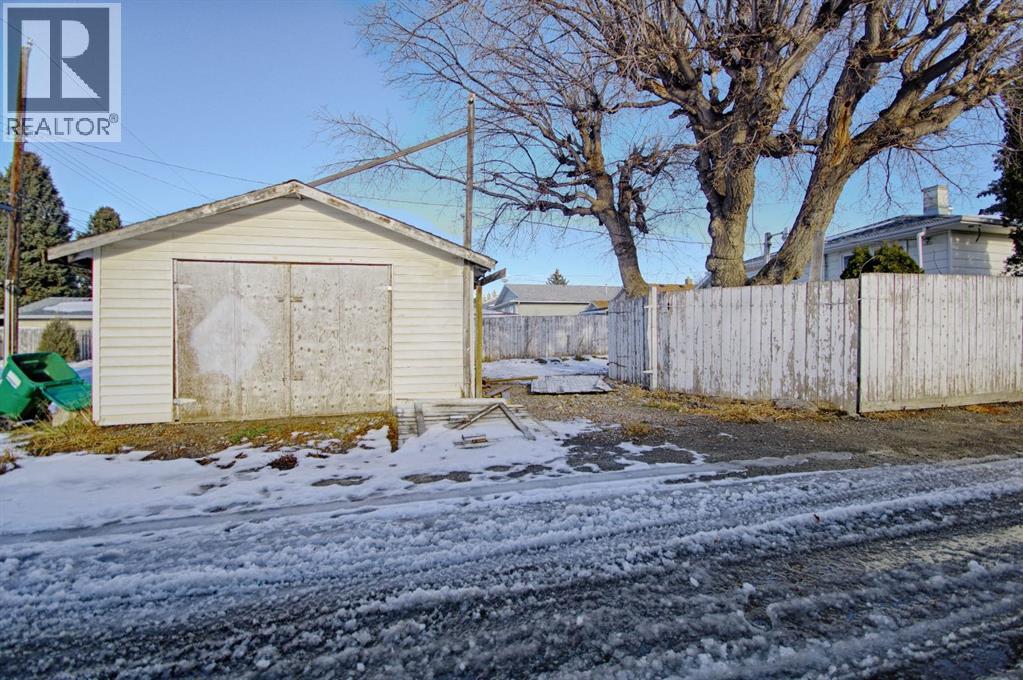 1118 8 Street N, Lethbridge, Alberta  T1H 1Z4 - Photo 24 - A2277870