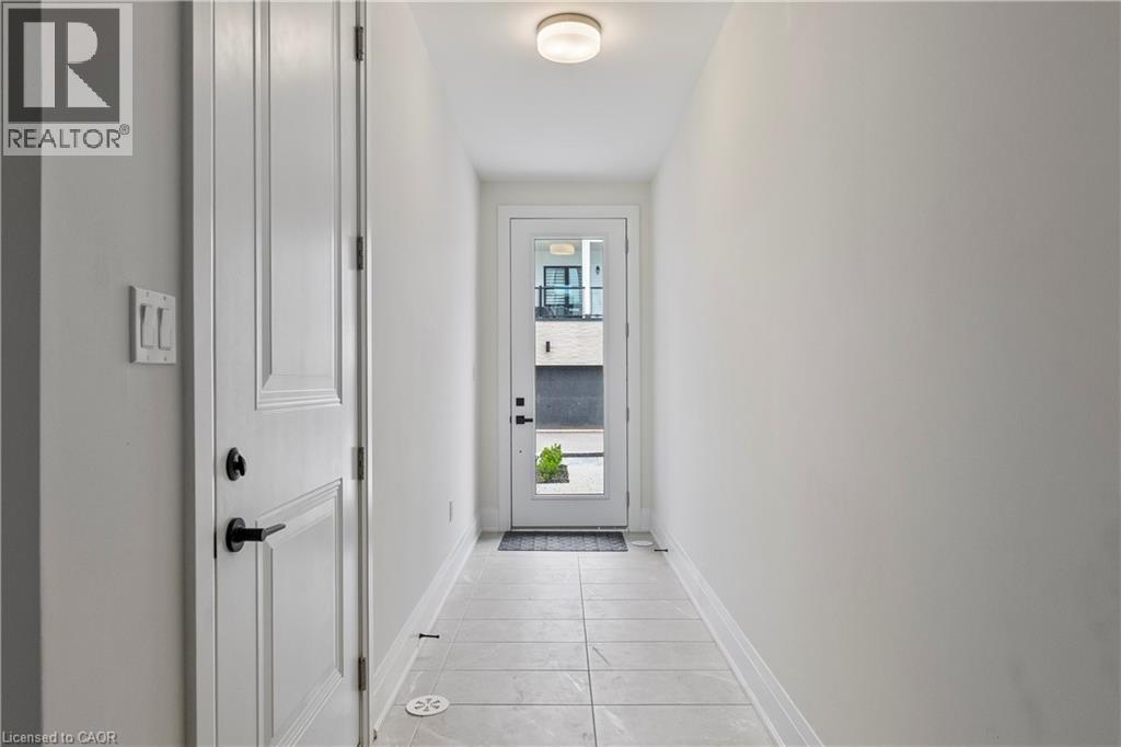 138 East Street Unit# 2, Oakville, Ontario  L6L 0H9 - Photo 4 - 40785404