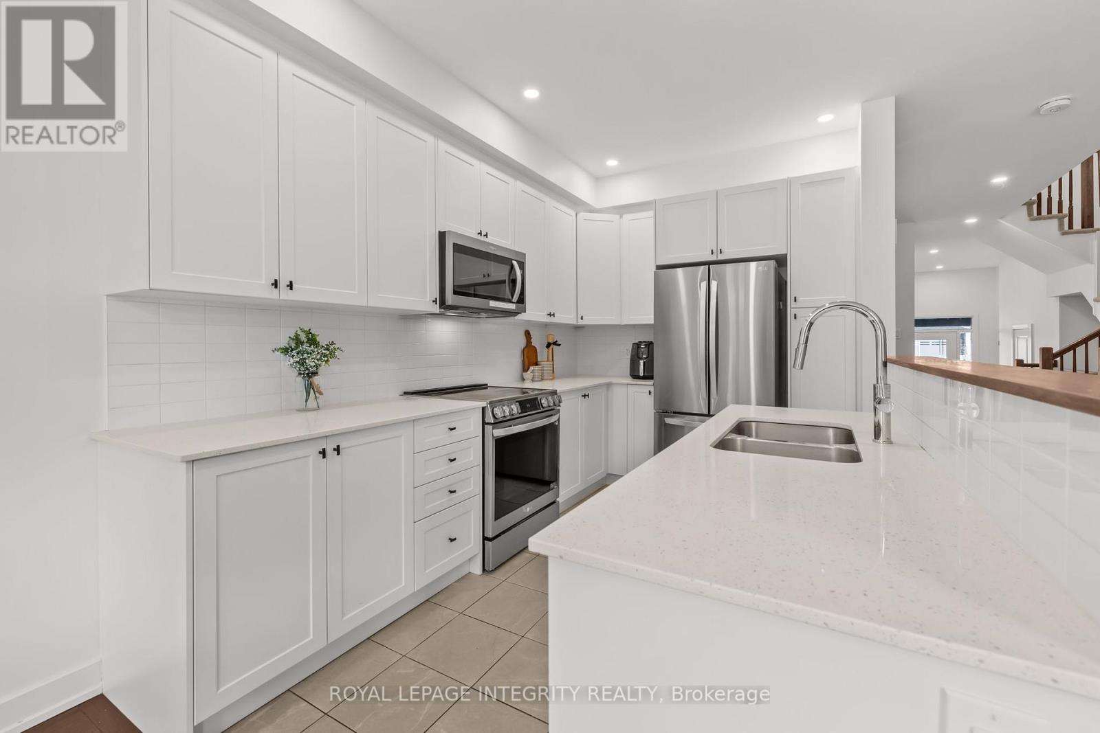 264 Monticello Avenue, Ottawa, Ontario  K2S 2S1 - Photo 13 - X12717510