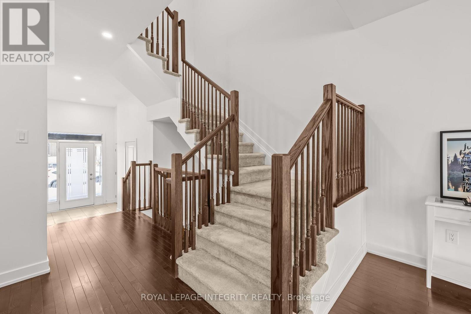 264 Monticello Avenue, Ottawa, Ontario  K2S 2S1 - Photo 3 - X12717510