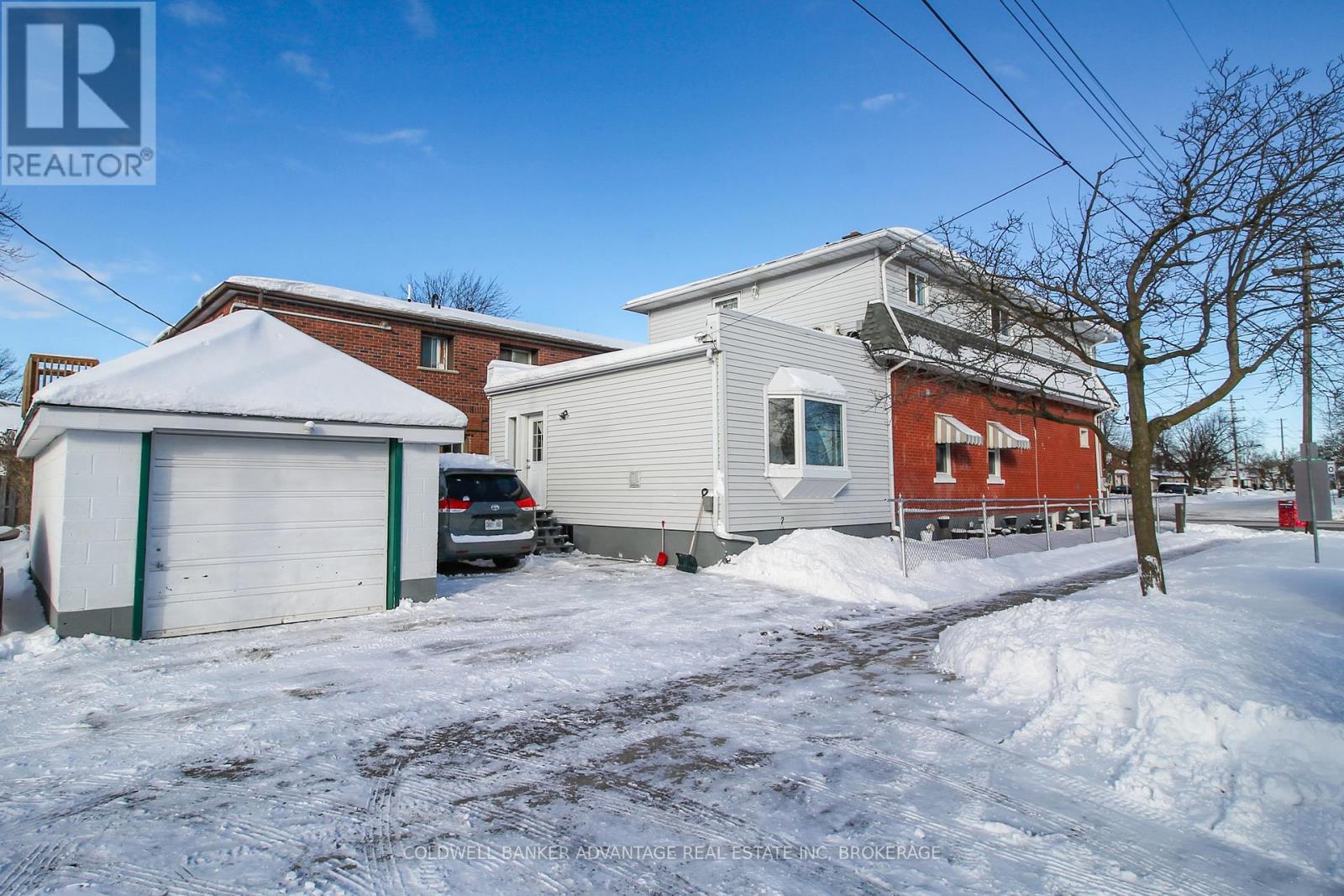 534 Lincoln Street, Welland, Ontario  L3B 4P2 - Photo 2 - X12717522
