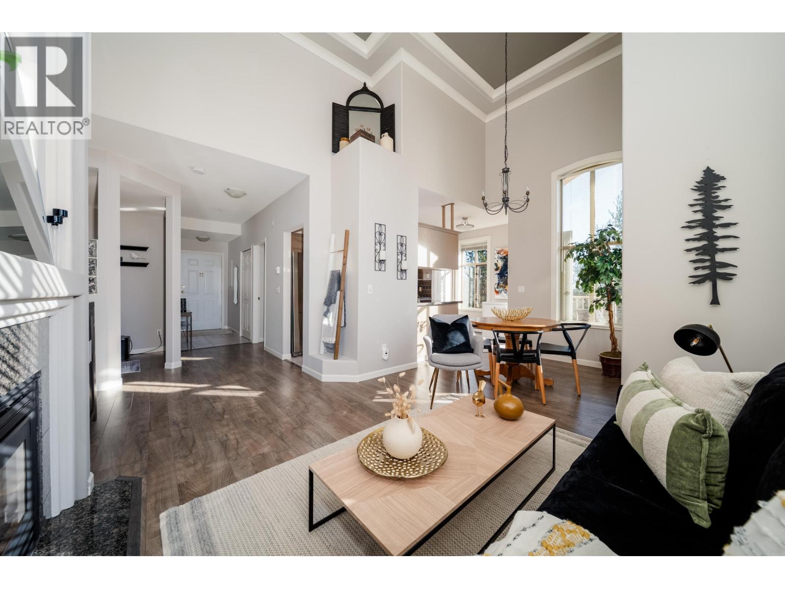 314 3176 Plateau Boulevard, Coquitlam, British Columbia  V3E 3J2 - Photo 4 - R3081781