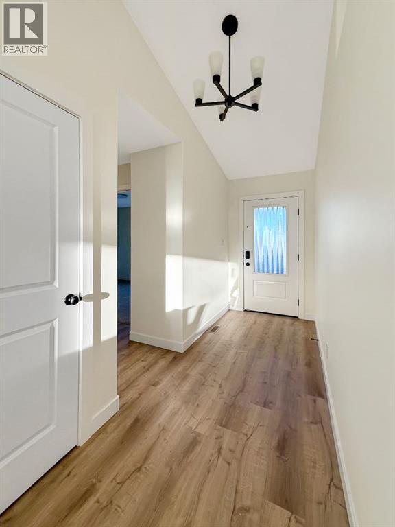 12 Northlander Way W, Lethbridge, Alberta  T1J 4S7 - Photo 6 - A2277926