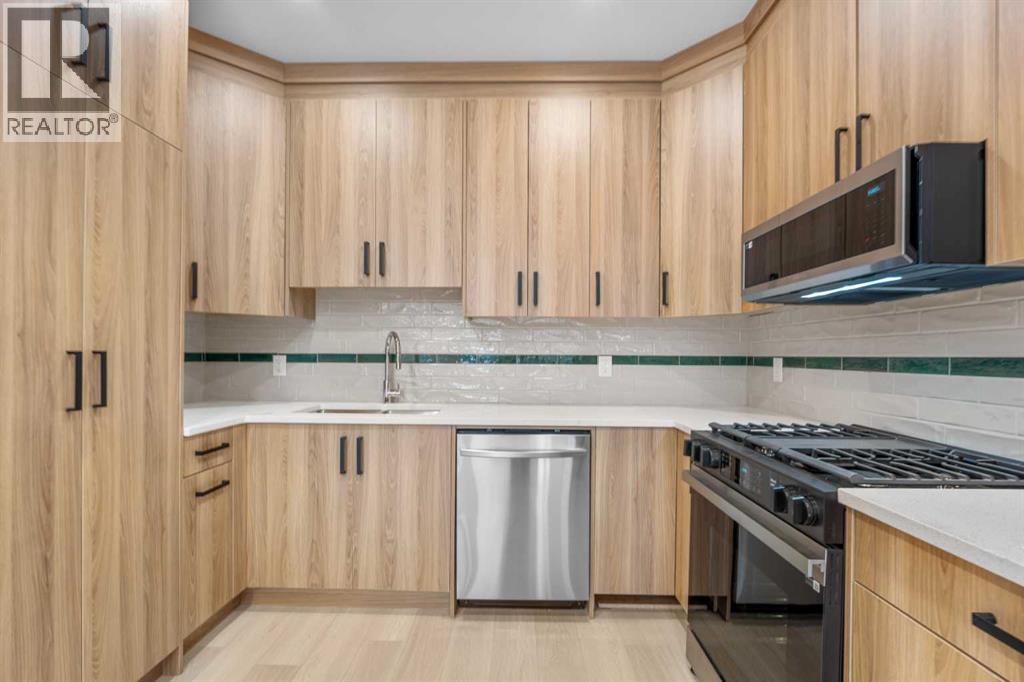 7415 39 Avenue Nw, Calgary, Alberta  T3B 1W9 - Photo 4 - A2278462