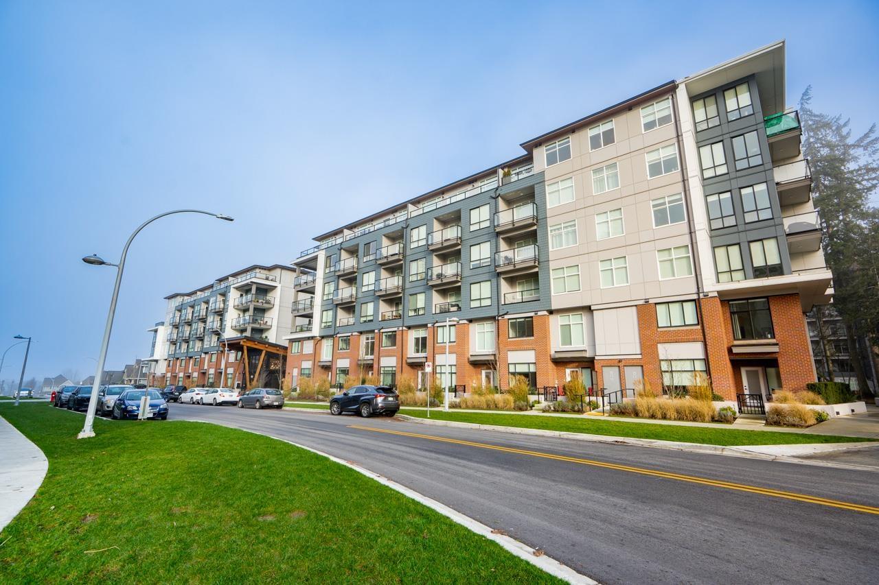 208 3528 146A STREET, Surrey, British Columbia