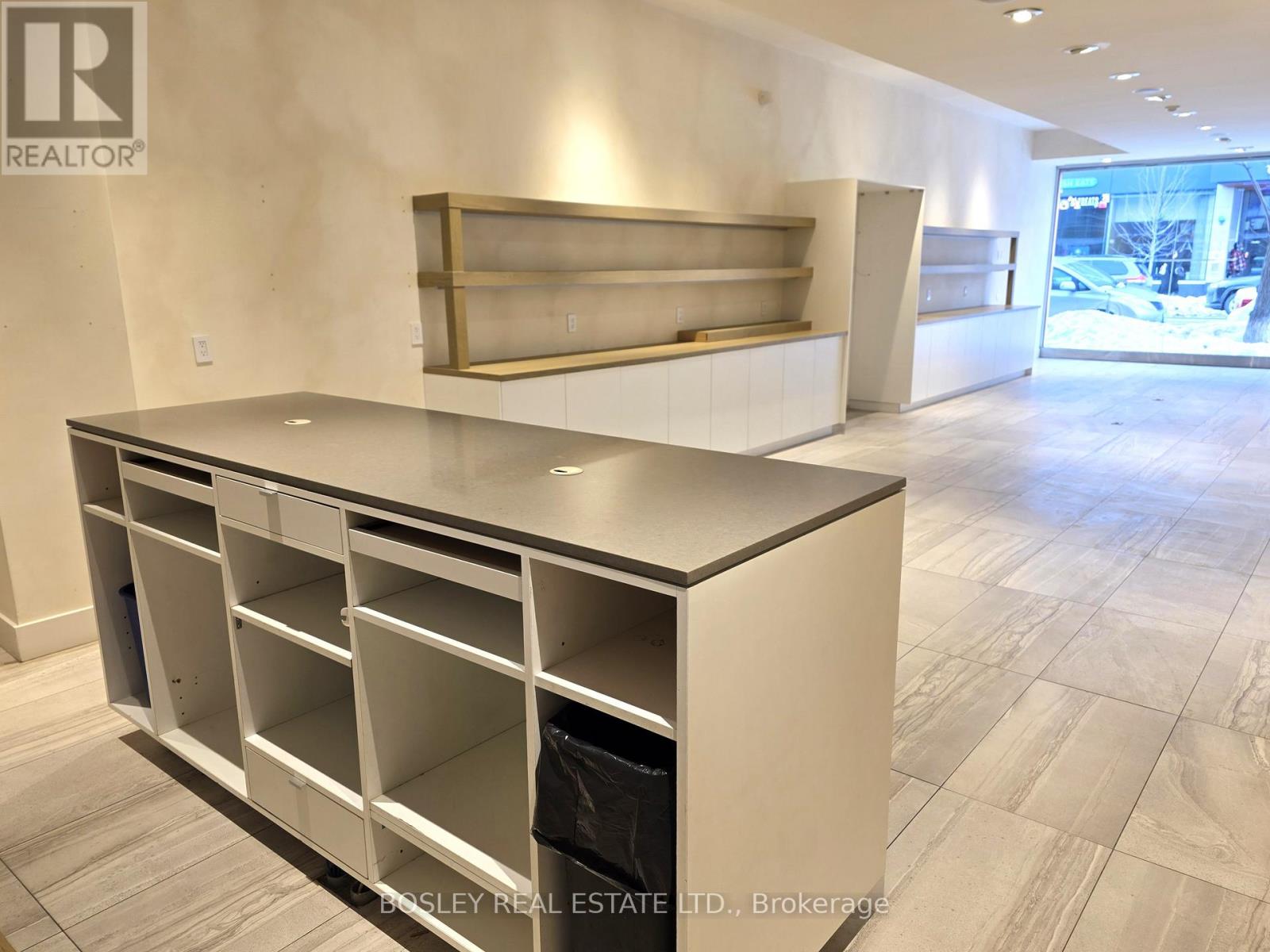 Main - 1052 Queen Street W, Toronto, Ontario  M6J 1H7 - Photo 6 - C12715534