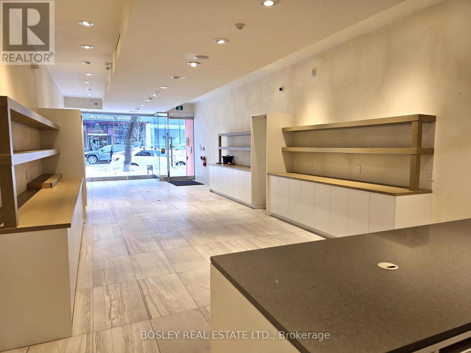 Main - 1052 Queen Street W, Toronto, Ontario  M6J 1H7 - Photo 7 - C12715534