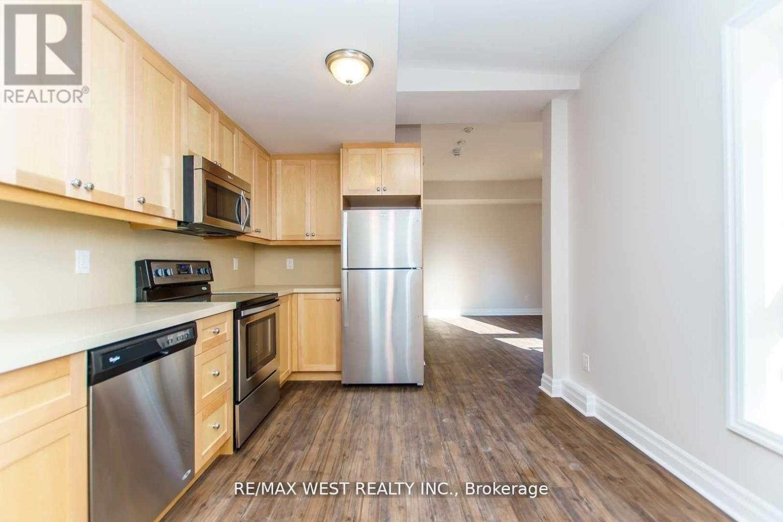 2nd Flr - 13 Grange Avenue, Toronto, Ontario  M5T 1C6 - Photo 4 - C12717450