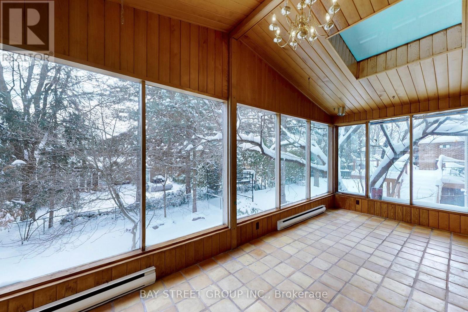 37 Abbeywood Trail, Toronto, Ontario  M3B 3B4 - Photo 25 - C12717524