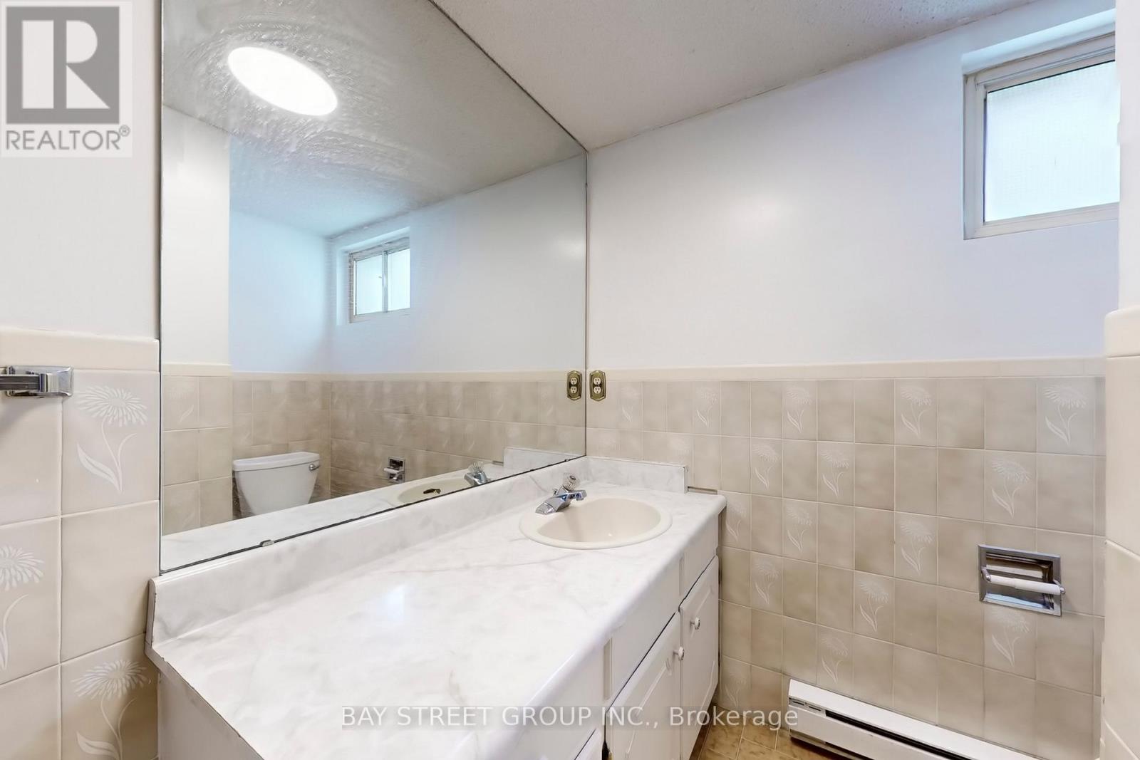 37 Abbeywood Trail, Toronto, Ontario  M3B 3B4 - Photo 37 - C12717524