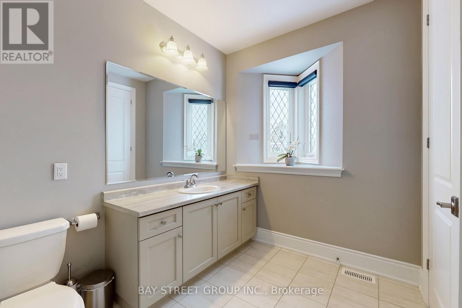 39 Cairns Gate, King, Ontario  L7B 0P5 - Photo 37 - N12717428