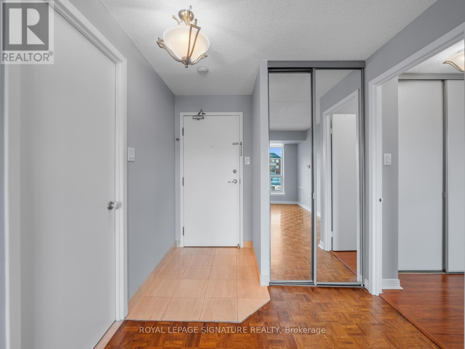 311 - 30 Wilson Street, Markham, Ontario  L3P 1N1 - Photo 2 - N12717448