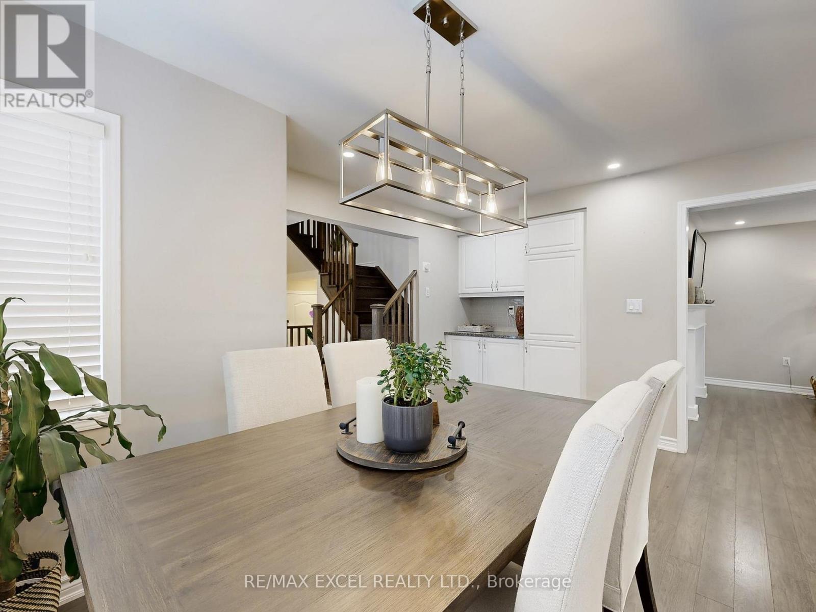 89 Hutt Crescent, Aurora, Ontario  L4G 0T2 - Photo 11 - N12717460