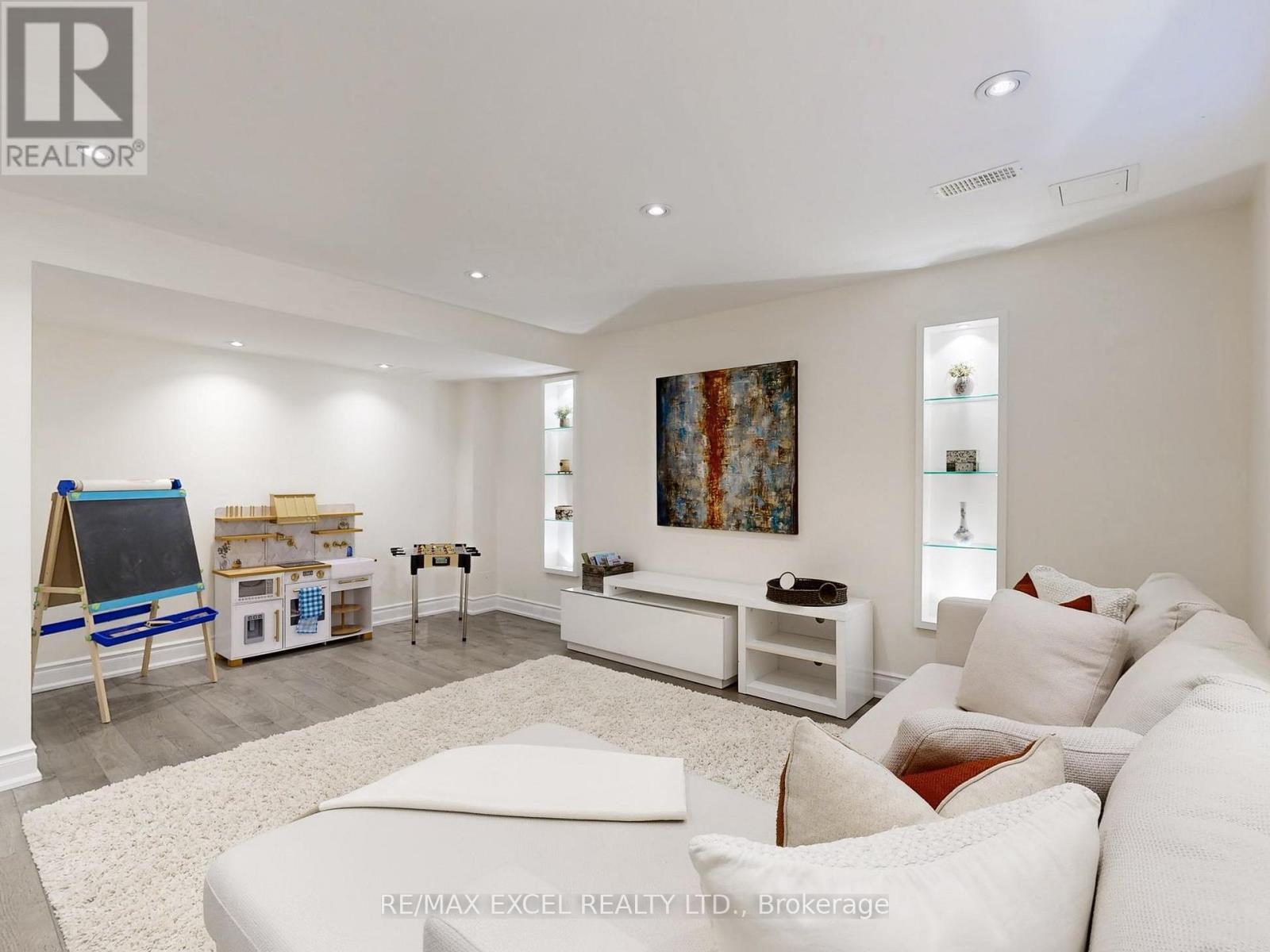 89 Hutt Crescent, Aurora, Ontario  L4G 0T2 - Photo 27 - N12717460