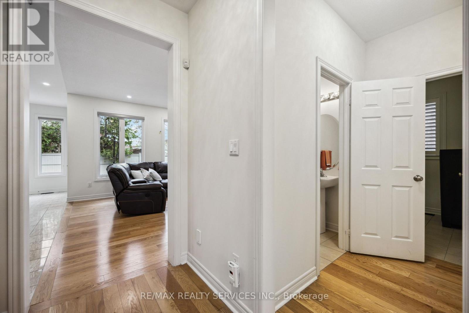 104 Sharpe Crescent, New Tecumseth, Ontario  L0G 1W0 - Photo 22 - N12717488