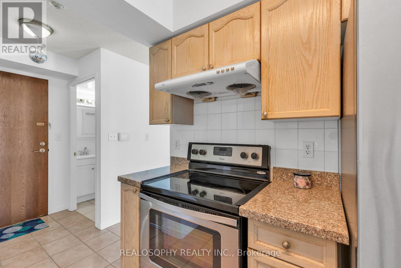 520 - 3 Ellesmere Street, Richmond Hill, Ontario  L4B 4N2 - Photo 10 - N12717498