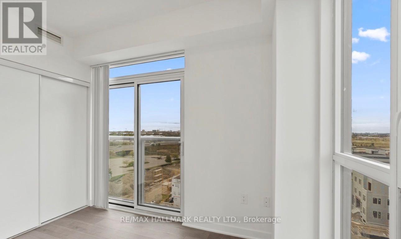 820 - 60 Honeycrisp Crescent, Vaughan, Ontario  L4K 0N5 - Photo 14 - N12717506