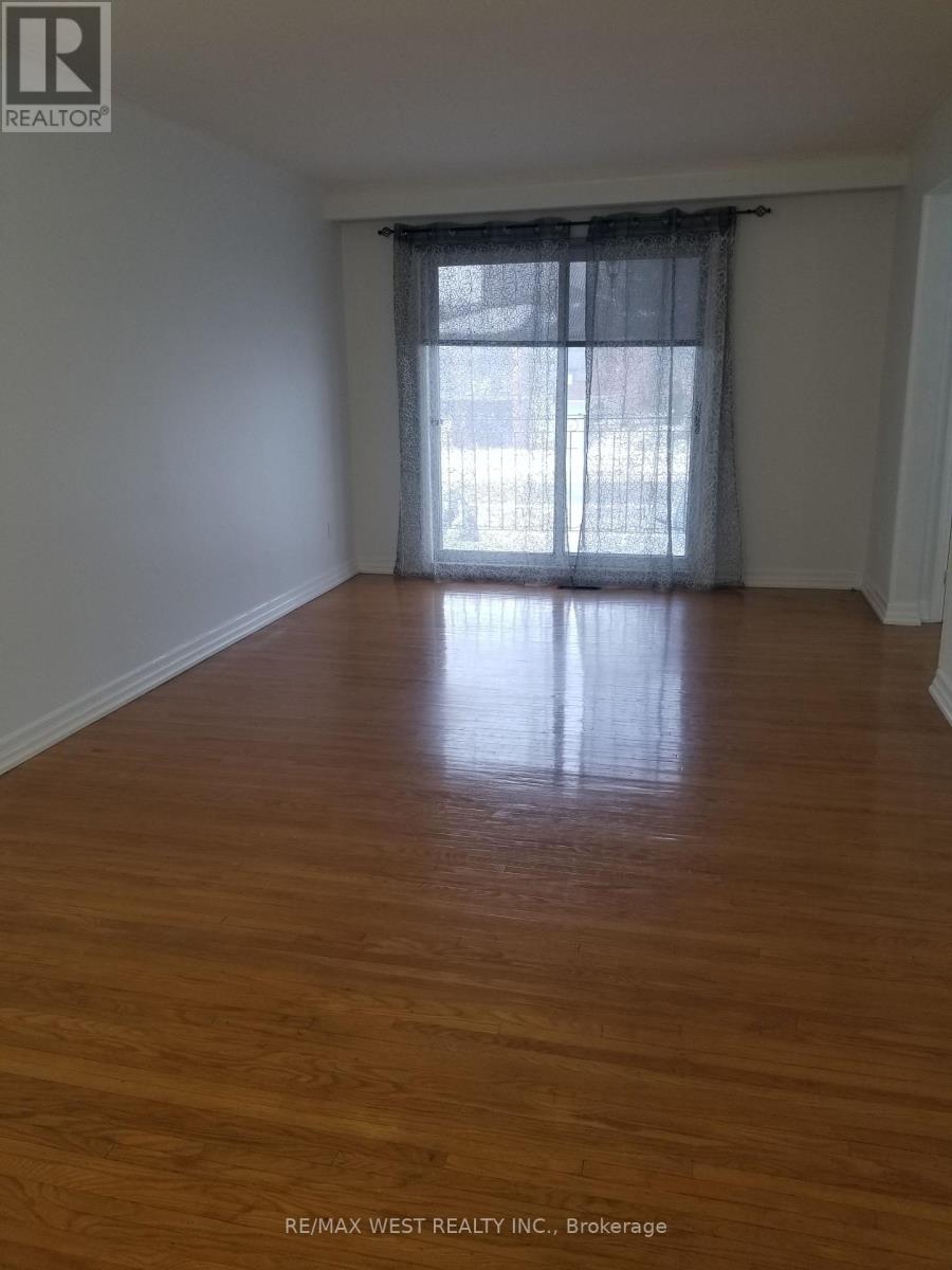 38 Milady Road, Toronto, Ontario  M9L 2H8 - Photo 3 - W12717416