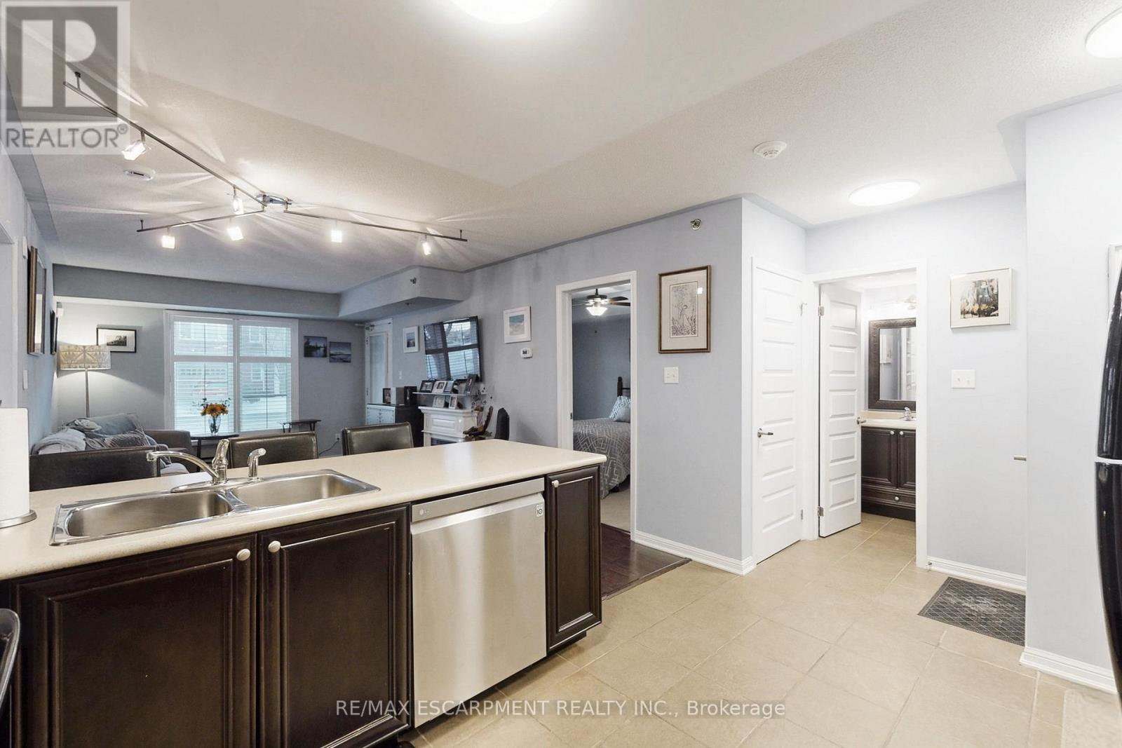 103 - 3060 Rotary Way, Burlington, Ontario  L7M 0G9 - Photo 13 - W12717422