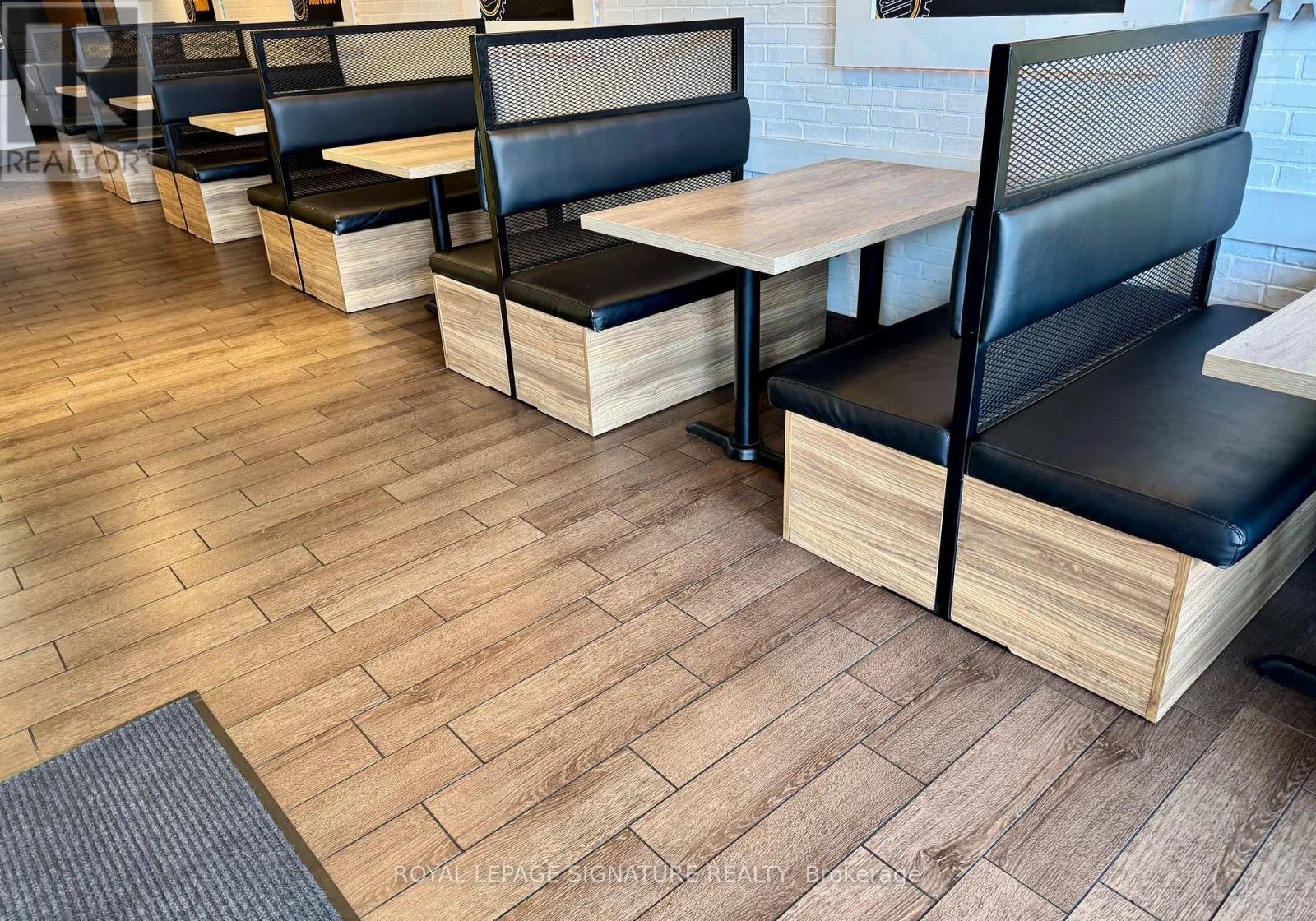 16 - 511 Maple Grove Drive, Oakville, Ontario  L6J 6X8 - Photo 2 - W12717426