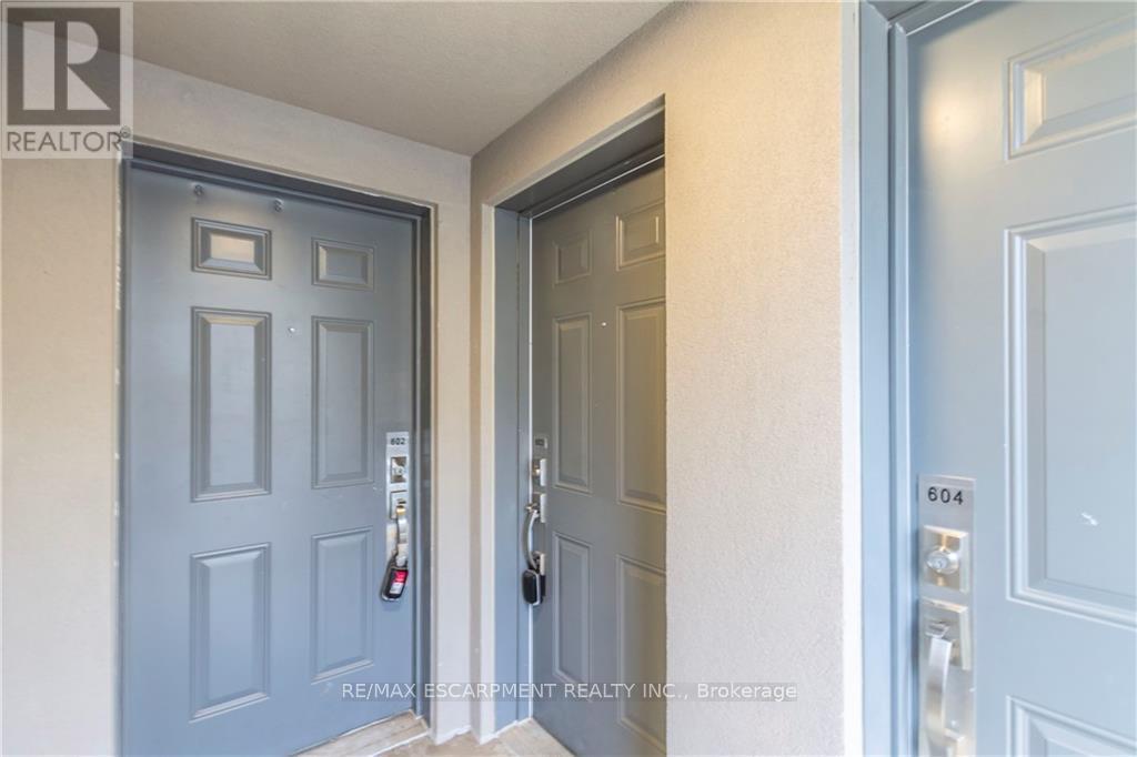 603 - 1129 Cooke Boulevard, Burlington, Ontario  L7T 4A8 - Photo 3 - W12717436