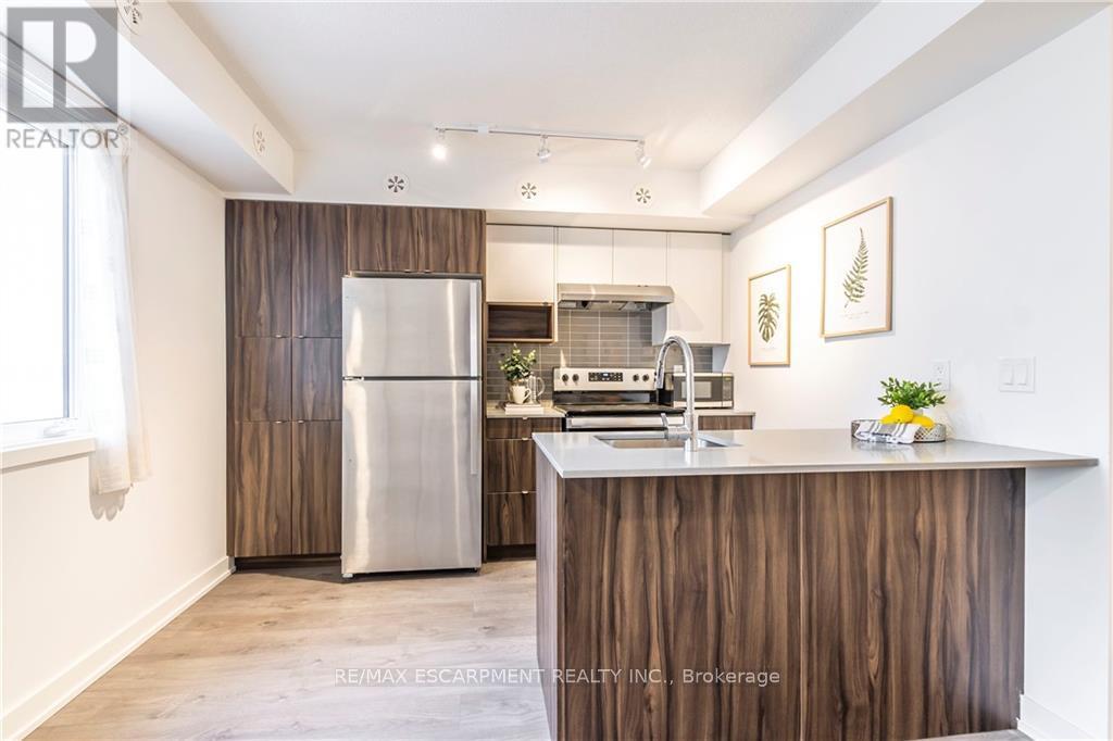 603 - 1129 Cooke Boulevard, Burlington, Ontario  L7T 4A8 - Photo 8 - W12717436