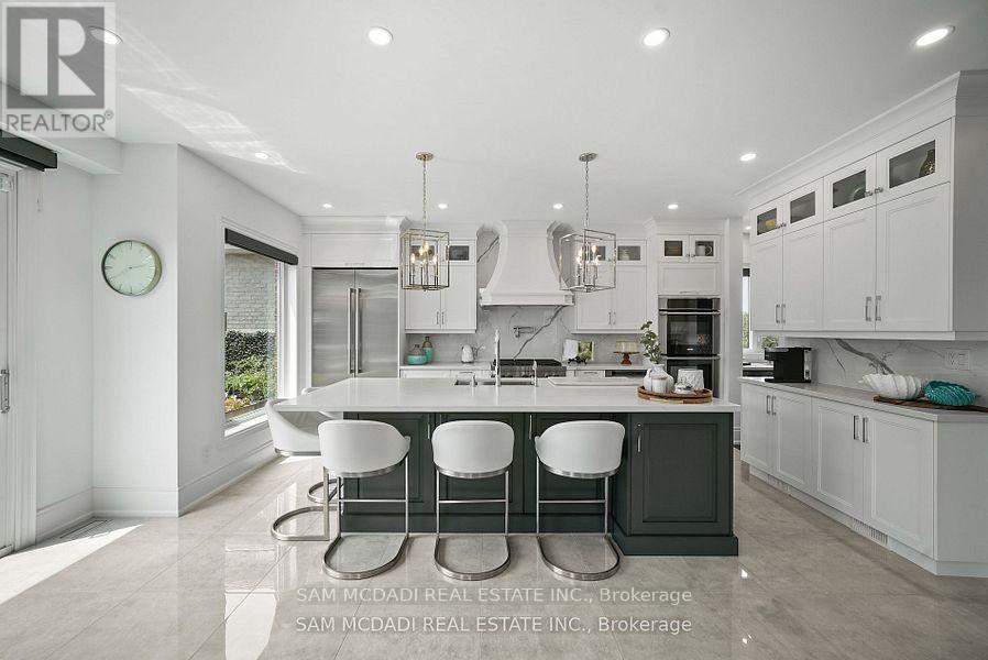 956 Sombrero Way, Mississauga, Ontario  L5W 1S9 - Photo 10 - W12717466