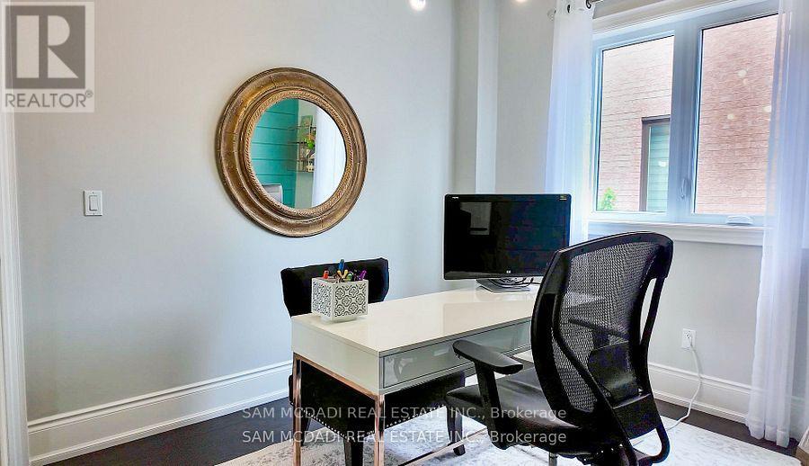 956 Sombrero Way, Mississauga, Ontario  L5W 1S9 - Photo 15 - W12717466