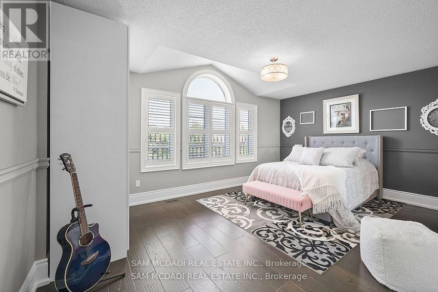 956 Sombrero Way, Mississauga, Ontario  L5W 1S9 - Photo 25 - W12717466