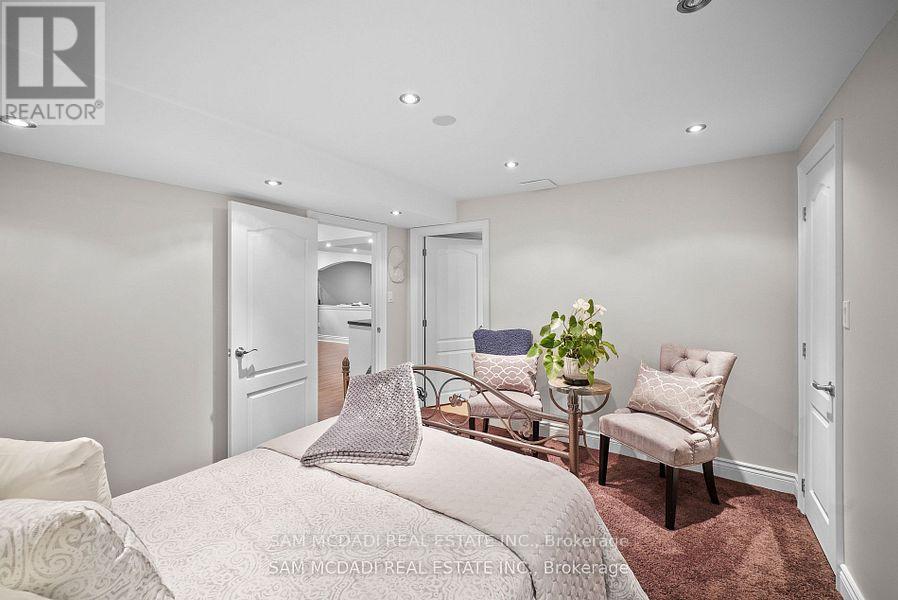 956 Sombrero Way, Mississauga, Ontario  L5W 1S9 - Photo 36 - W12717466