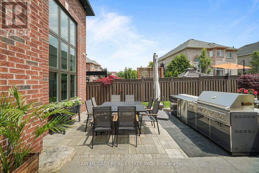 956 Sombrero Way, Mississauga, Ontario  L5W 1S9 - Photo 41 - W12717466